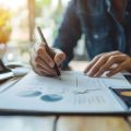 家族全員でポイントを貯めて使う！家計管理に役立つポイント共有方法