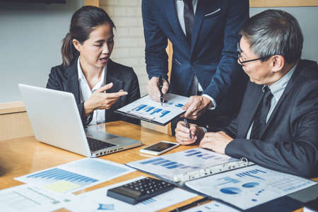 【最新版】NISA・つみたてNISA対象ファンド徹底比較と投資戦略