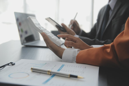 会社員が副業をした場合の確定申告手続きと注意点