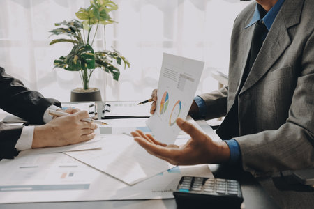 副業で仮想通貨収入を得た場合の申告義務と失念リスクの回避法