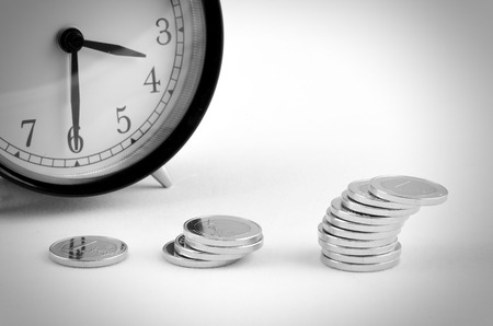 外注ライターの選び方と品質管理で時間短縮を実現する方法